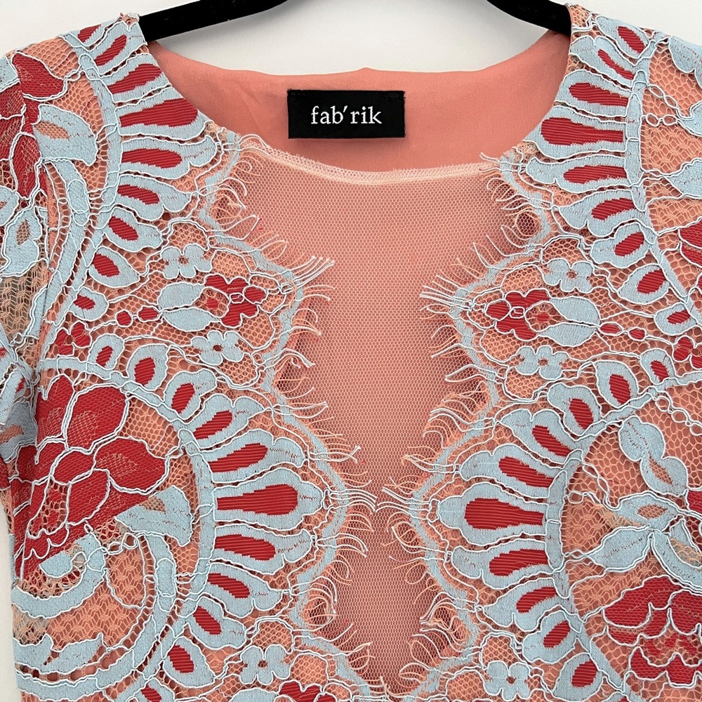 Fab’rik multicolor scalloped mini dress size small - Picture 4 of 5